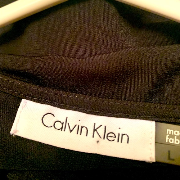 Calvin Klein black size L v neck soft frill down right shoulder to right hip - Picture 4 of 4